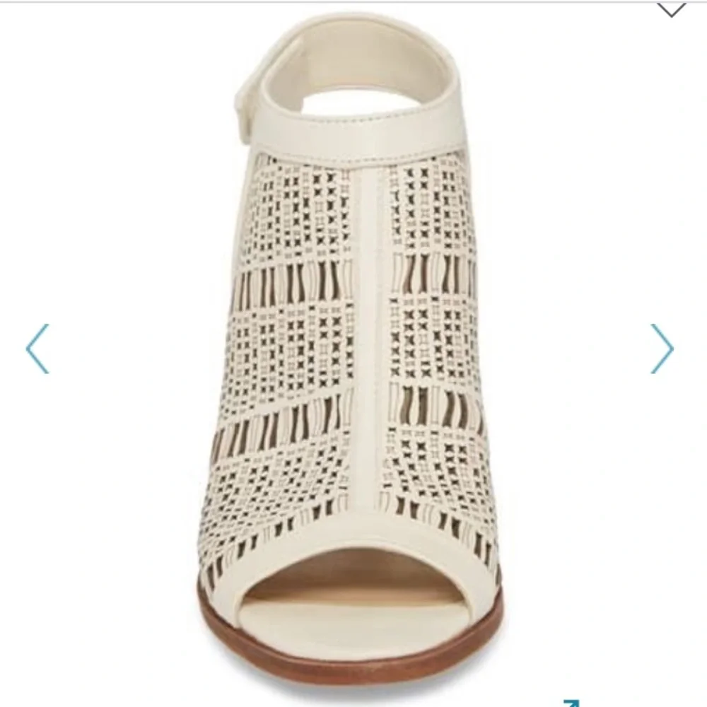 Vince Camuto Laser Cut Leather Block Heel Open Toe Sandal Vanilla Women’s 9 - Picture 4 of 13